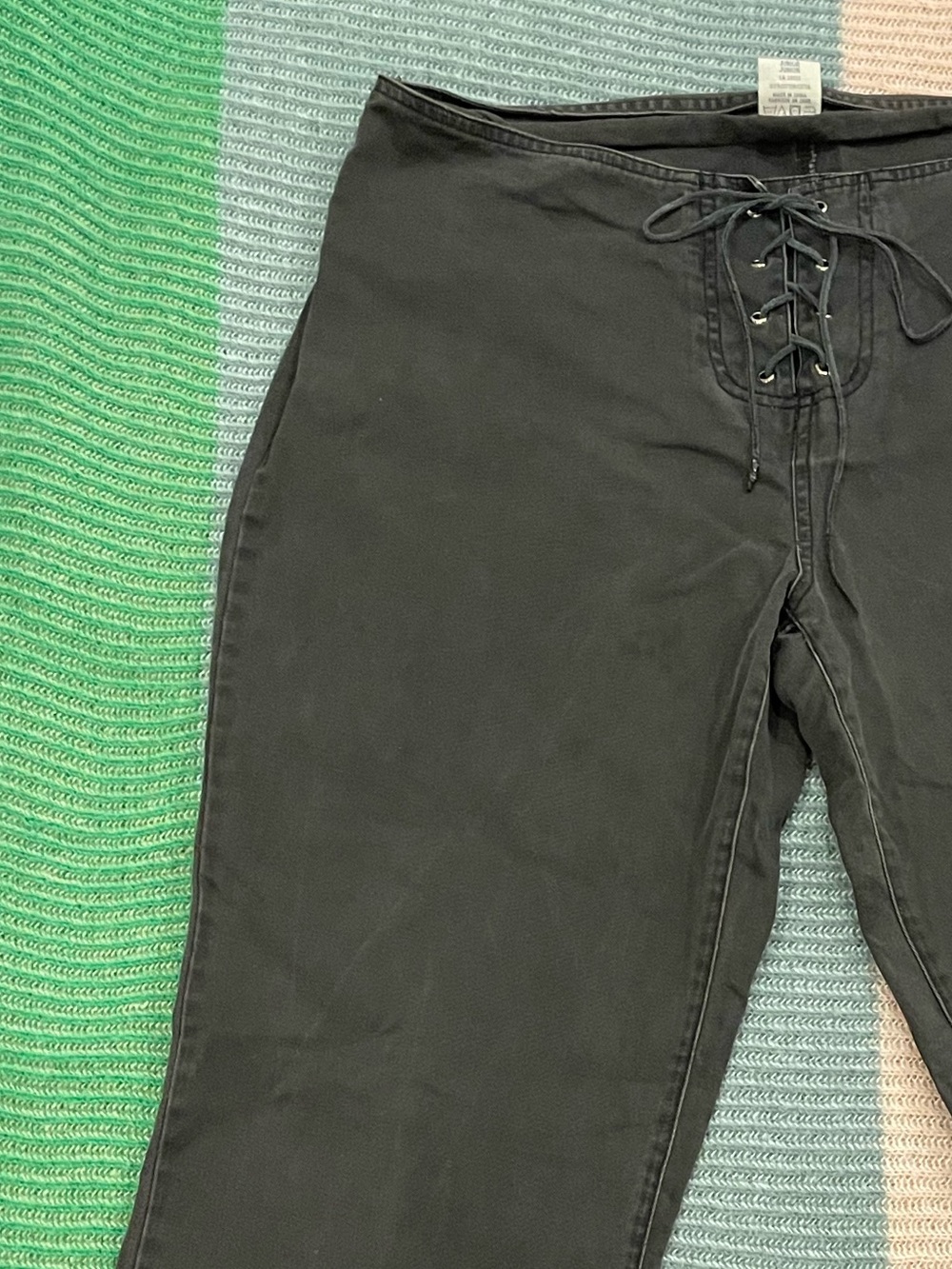 725 Originals Black Lace-Up Boot Cut Pants